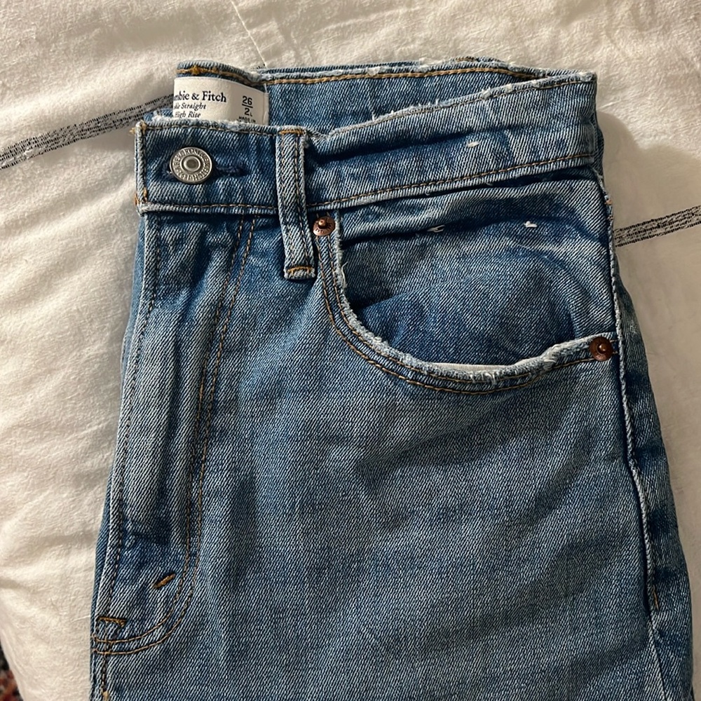 Ankle Straight Jeans